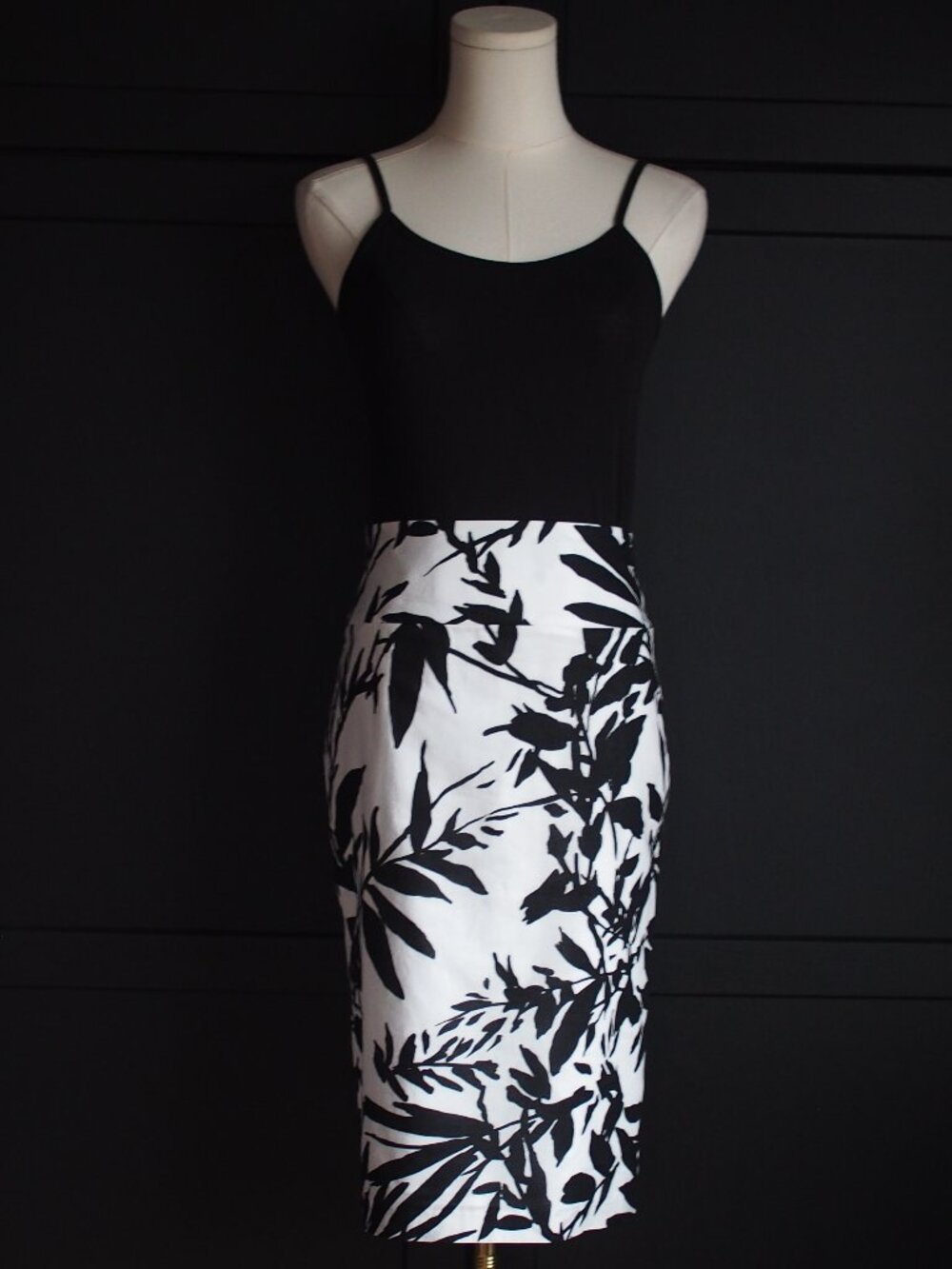 Le Château | NWT Vintage, Cotton, Bamboo Leaf Print, Pencil Skirt